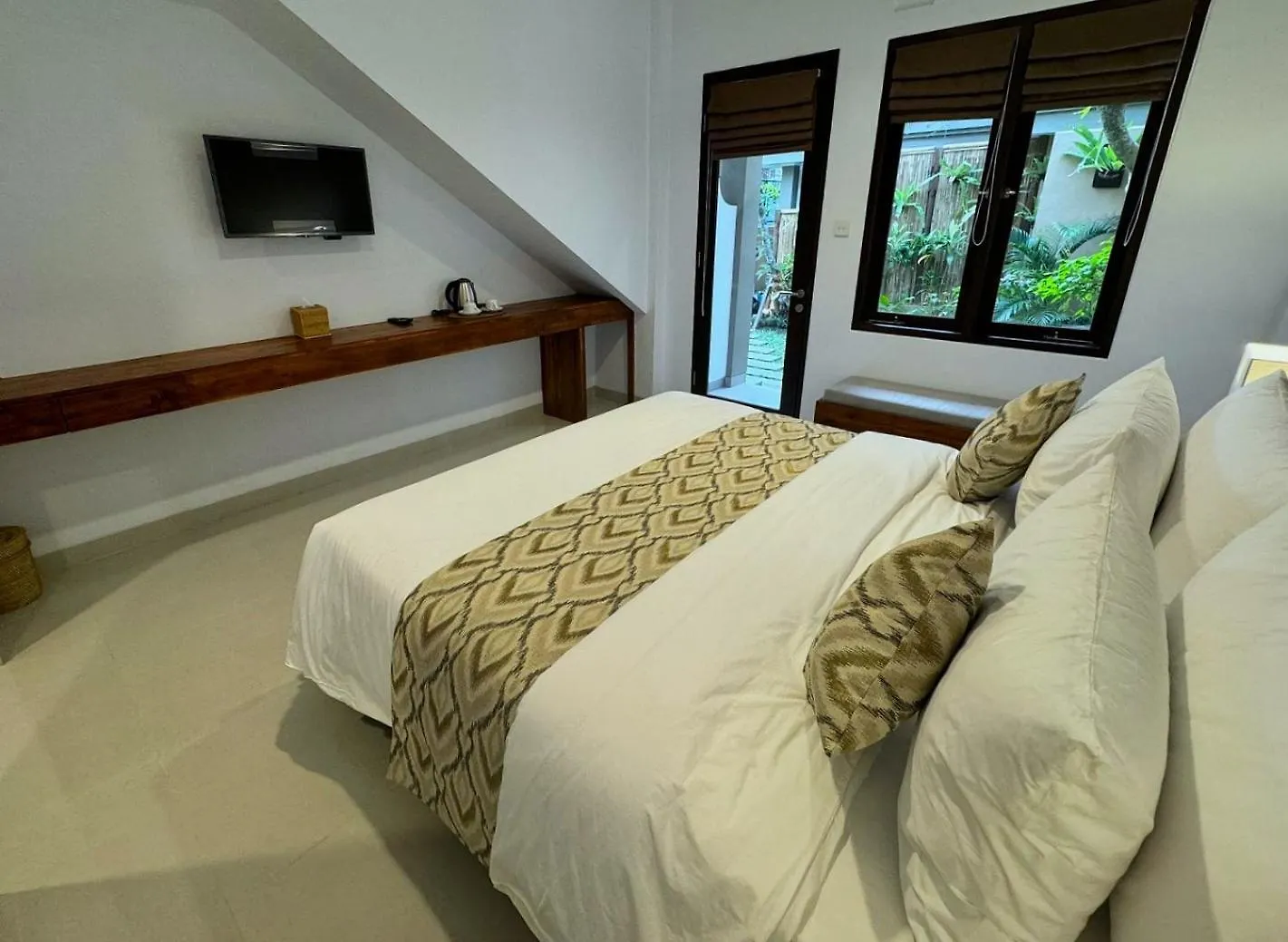 Ubud Gata Guest House Indonesia