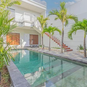 https://villa-rose-1-sanur.hotelsseminyak.net