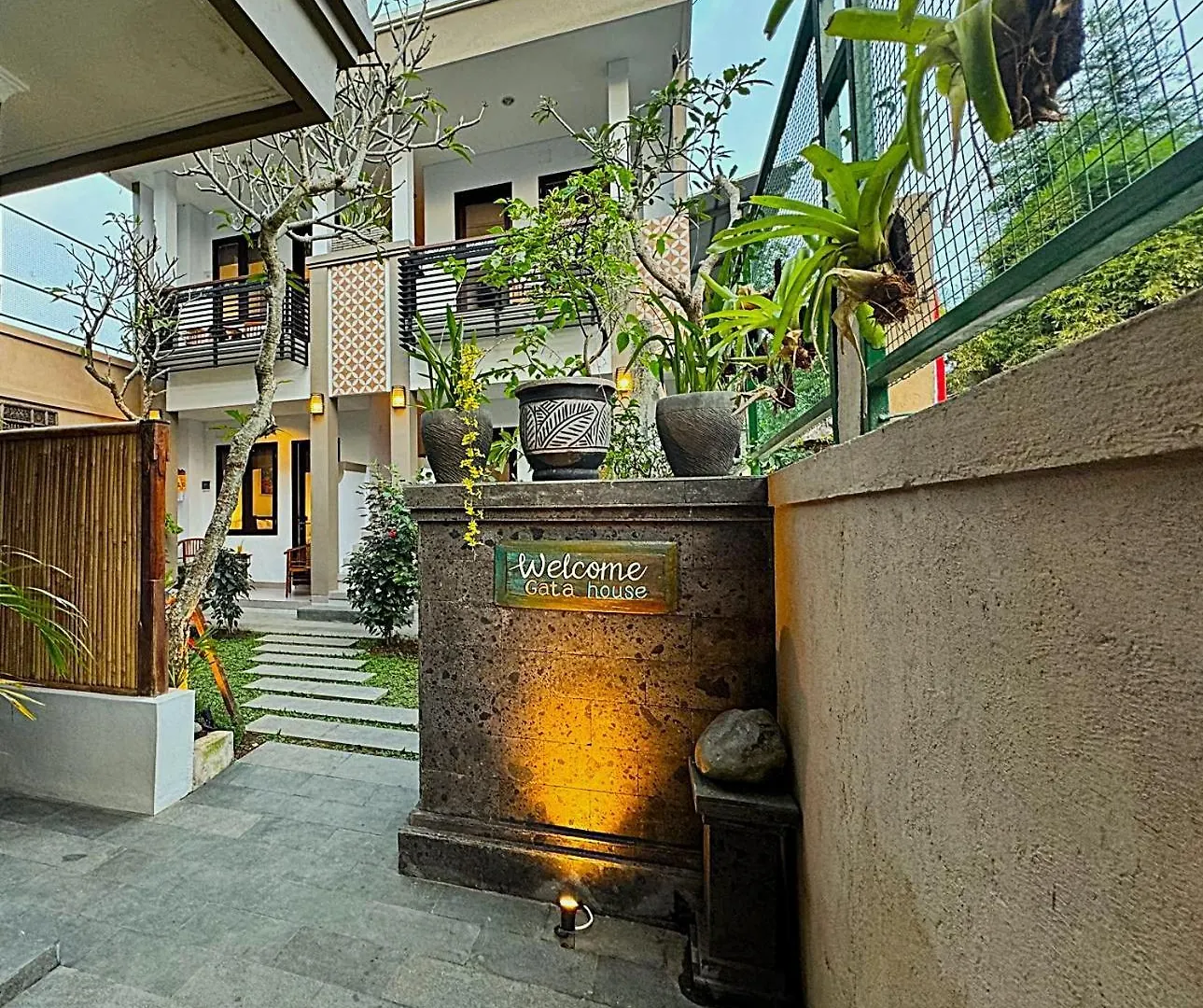 Ubud Gata Guest House Indonesia